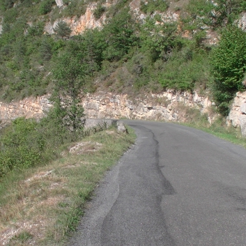 Die Mittelspitze auf der Tour von Les Vignes nach La Malene - 001 e
